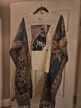 Upcycled White Graphic 'Barbie Boss Mode' Tee with Teal Paisley Kimono